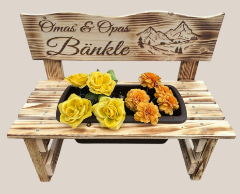 Personalisierte Blumenbank aus Holz